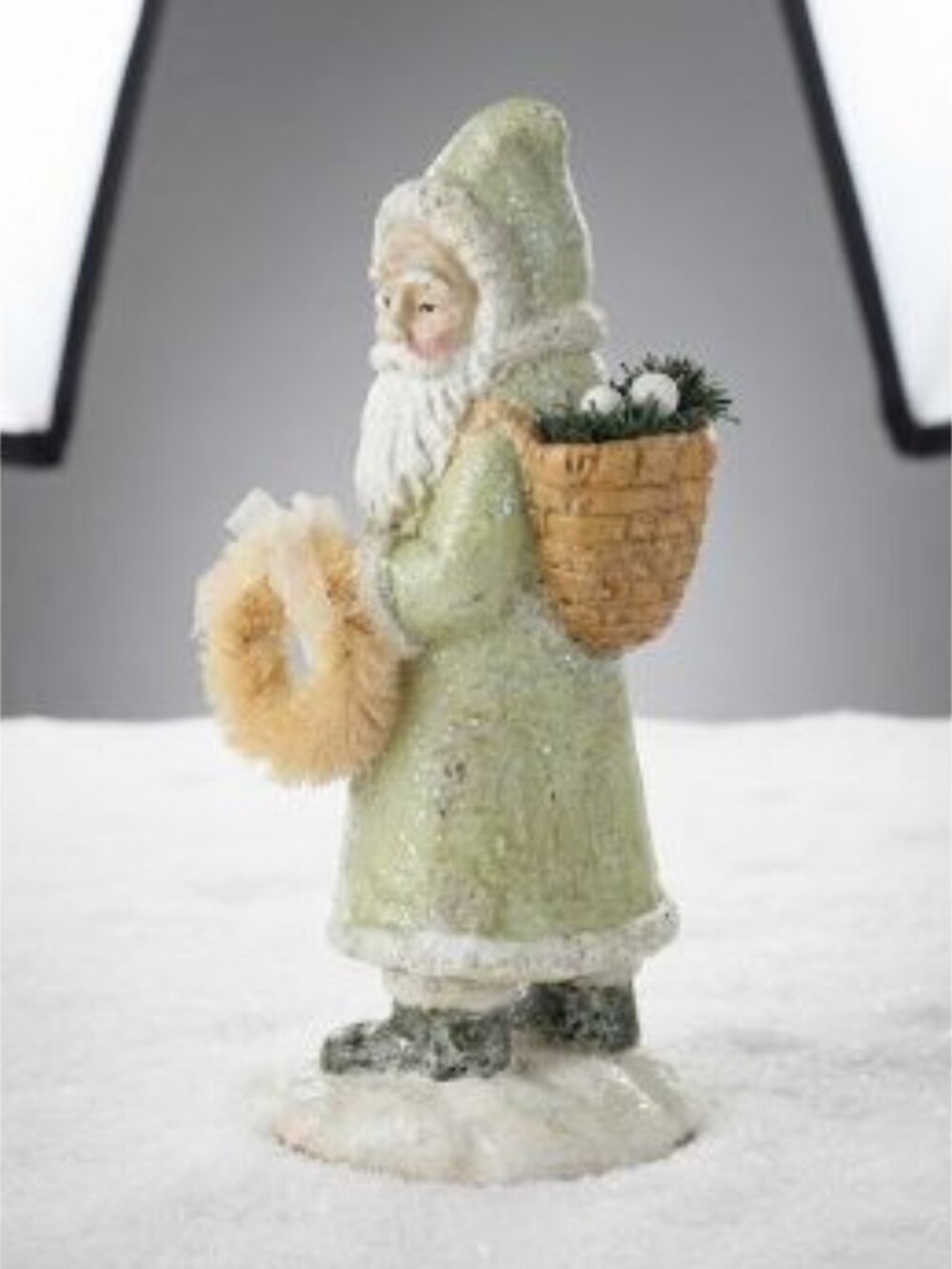 VINTAGE LIGHT GREEN GLITTERED RESIN SANTA WITH WREATH 8"